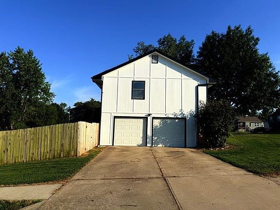 5th image of 1707 Johnston St