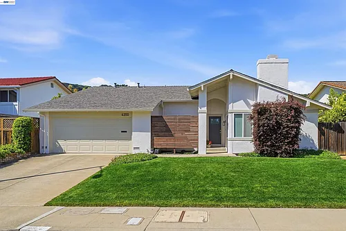 4350 Columbine Dr Photo 1