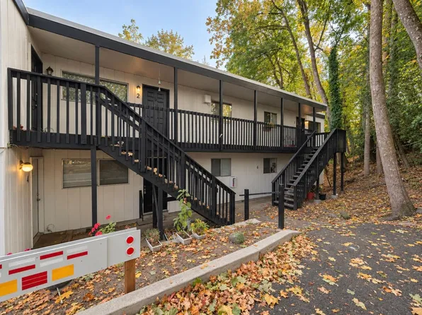 SW19th, 8040 SW 19th Ave #5, Portland, OR 97219