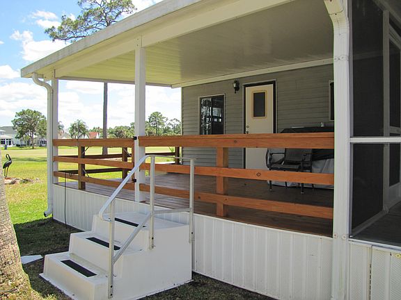 5th image of 558 Lake Dr