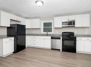 311 N Long St APT 4, Salisbury, NC 28144