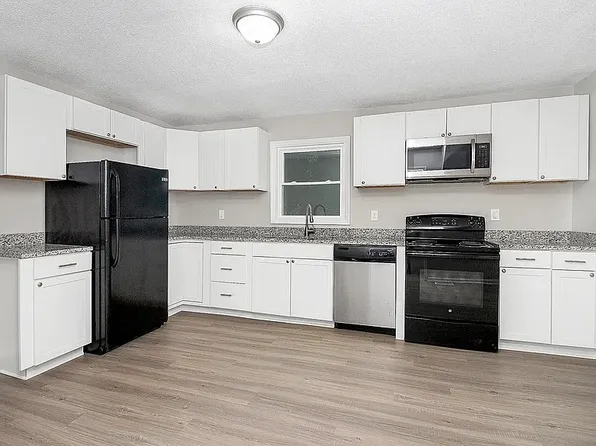 311 N Long St APT 4, Salisbury, NC 28144