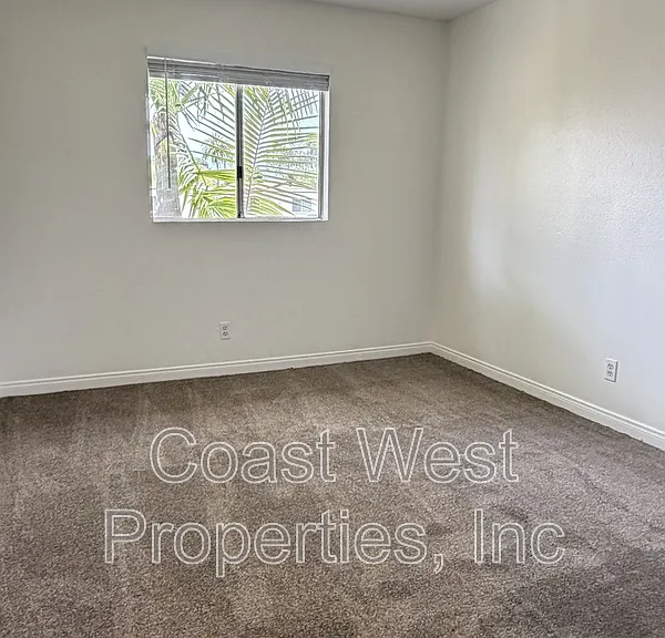 485 Chestnut Ave E — Photo 13