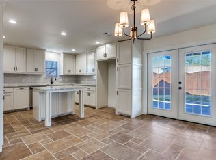 1024 W Apache Trl, Granbury, TX 76048