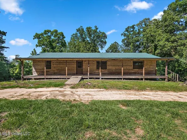 400 Cardinal Ln, Carthage, MS 39051