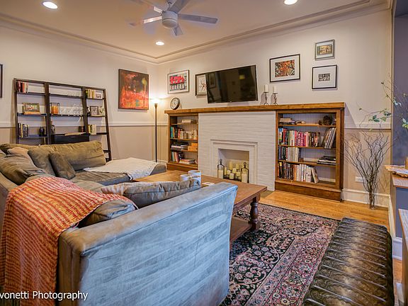 4th image of 5123 N Winthrop Ave #1R
