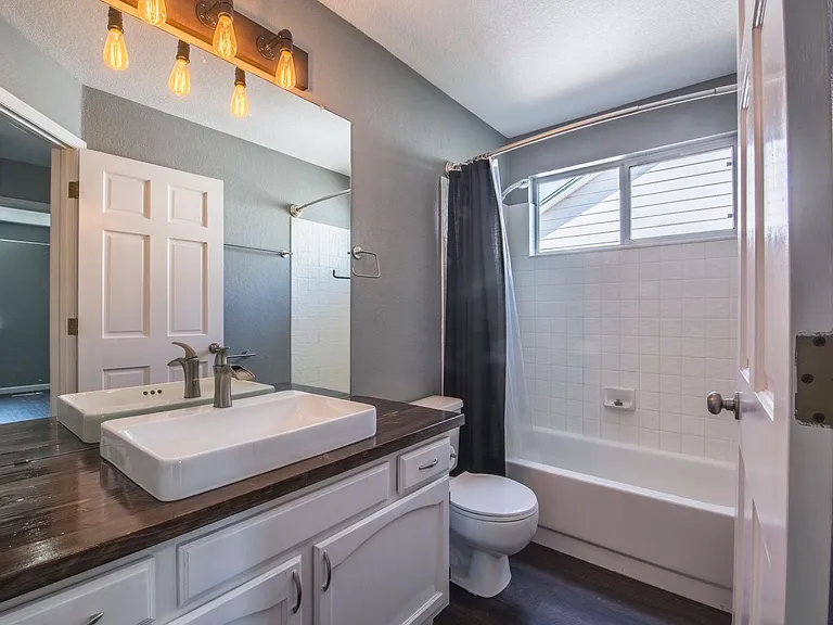1275 S Boyero Ct — Photo 29