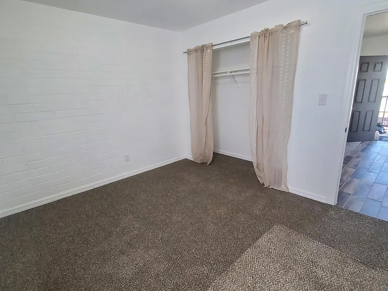 1938 E Adams St #6 — Photo 11