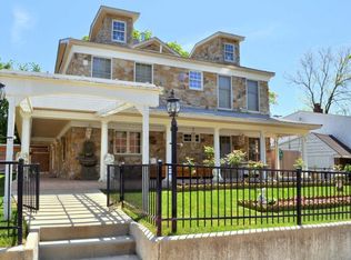 9305 Cloverly Rd, Philadelphia, PA 19114