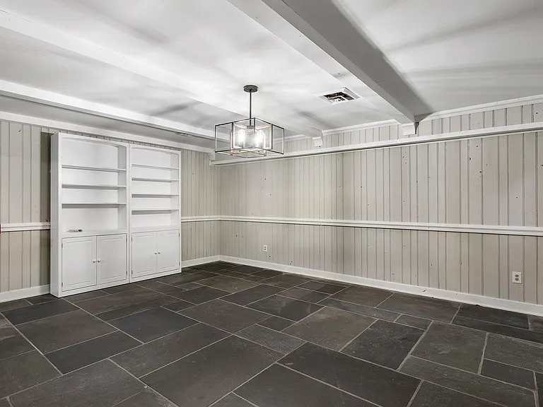 9900 Kingsbridge Rd — Photo 41