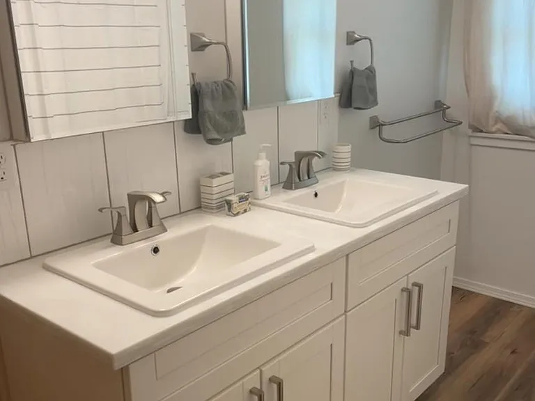 1015 W Columbia Ave — Photo 5