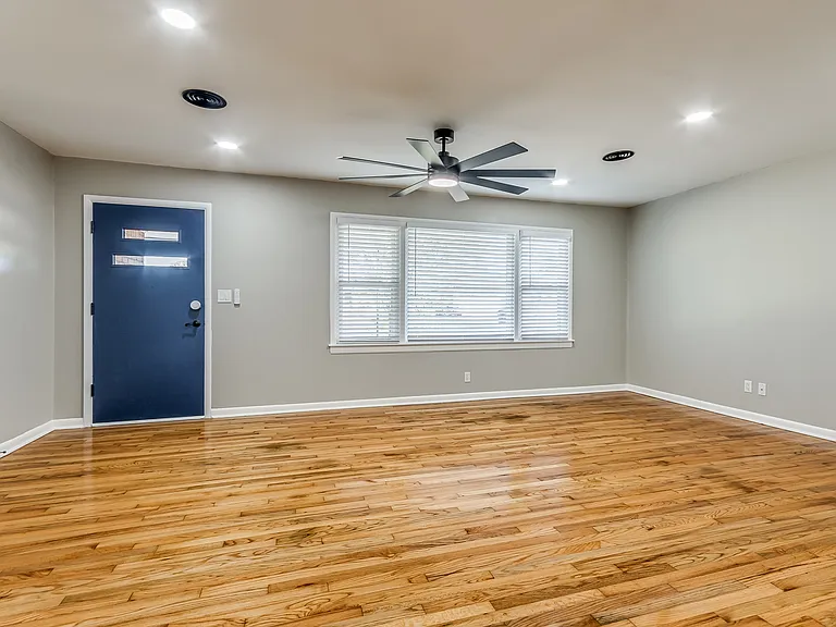 4007 Morgan Ave — Photo 6