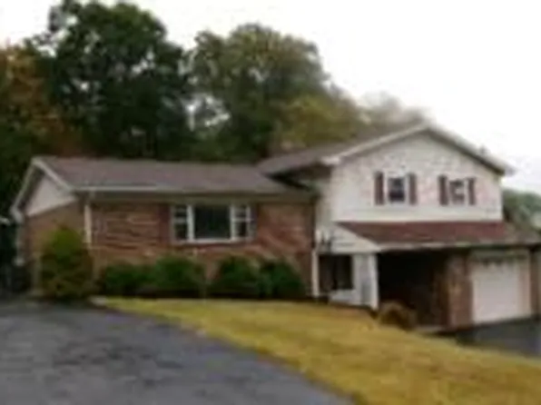 704 Bluestone Rd, Beckley, WV 25801