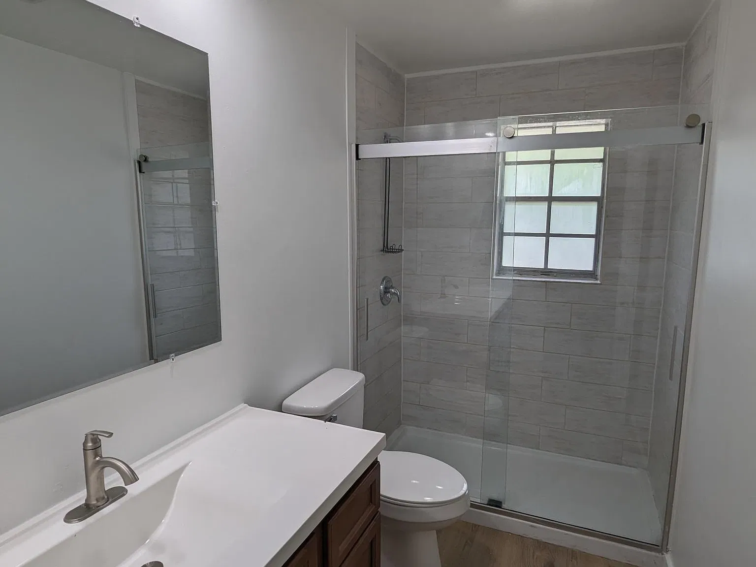 301 Diamond St — Photo 2