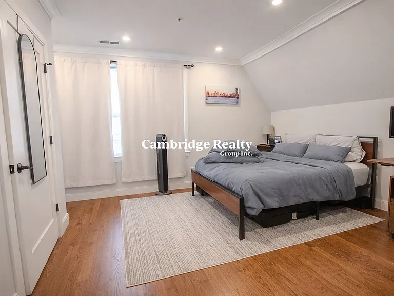 53 Quint Ave #3T — Photo 8