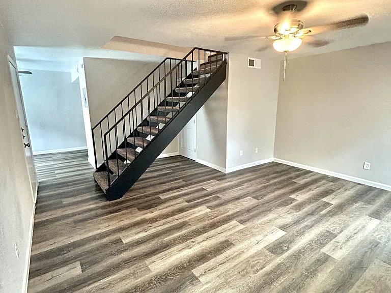 Athena Garden Apartments — Photo 22
