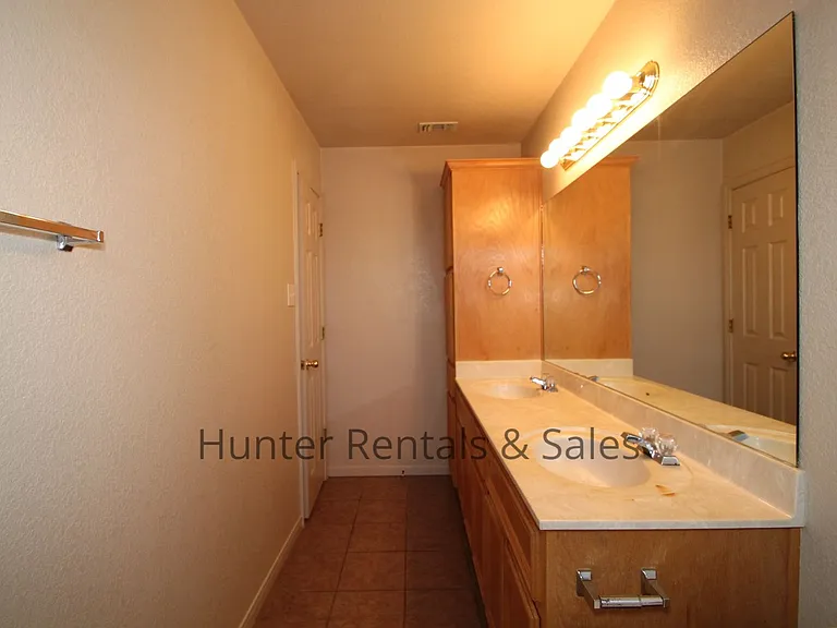 3507B Dustin Ct — Photo 18