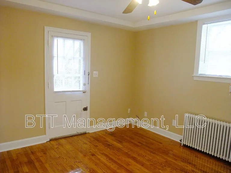 8401 Greenwood Ave #1 — Photo 8