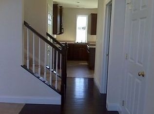 7081 Creek Crossing Dr, Harrisburg, PA 17111