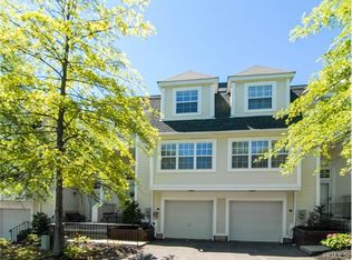 131 Delafield Ln, Newburgh, NY 12550