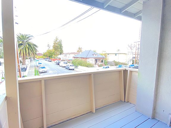 5th image of 275 Poplar Ave #4