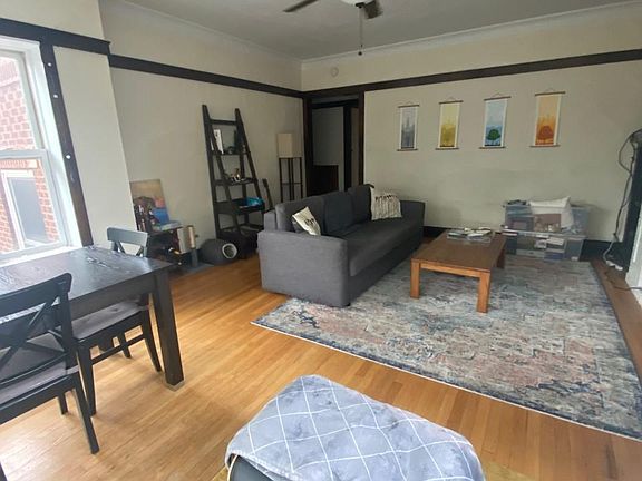4th image of 2544 W Gunnison St #3