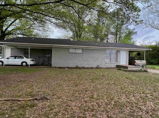 302 Angus St, Conway, AR 72032