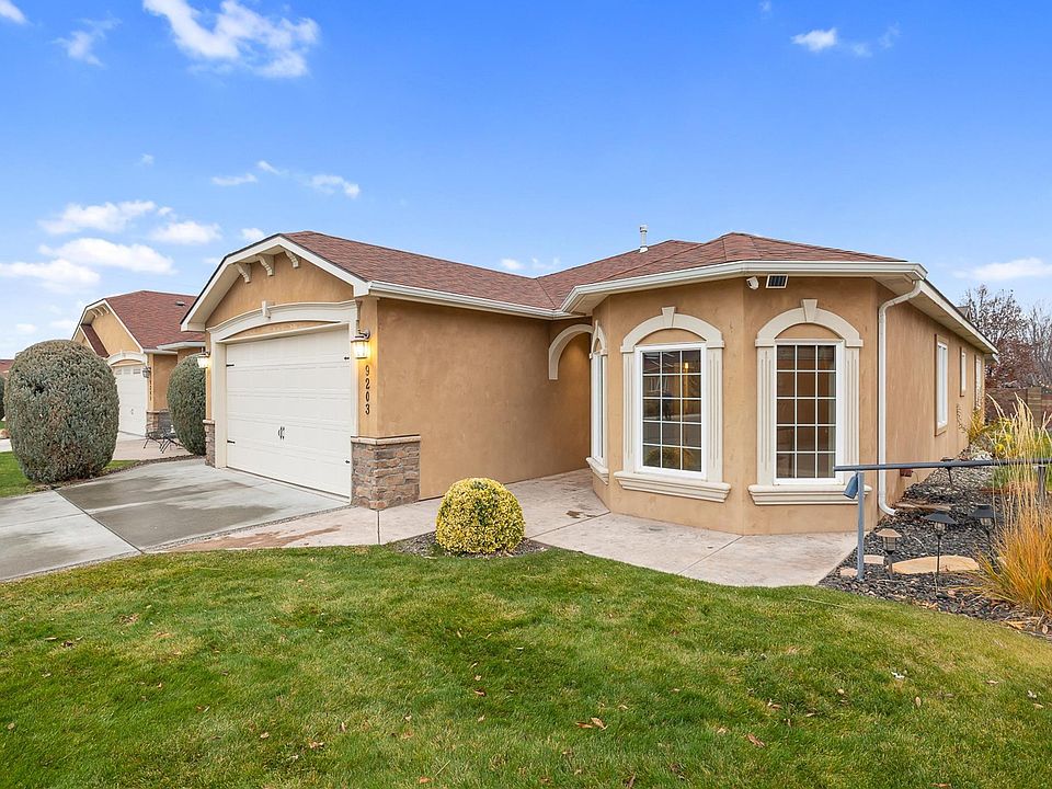 1st image of 9203 Vincenzo Dr