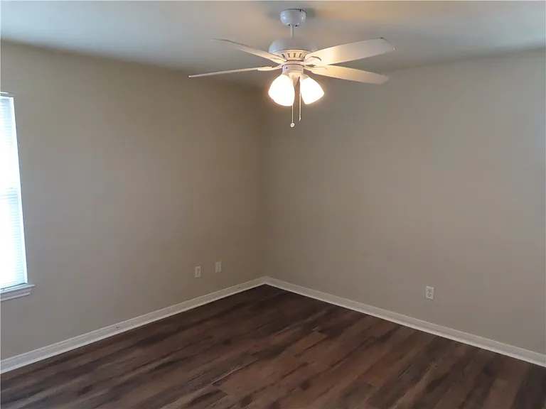 4107 McFarland Dr — Photo 33