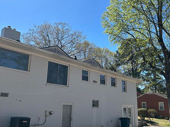 3rd image of 1008 Horton Rd