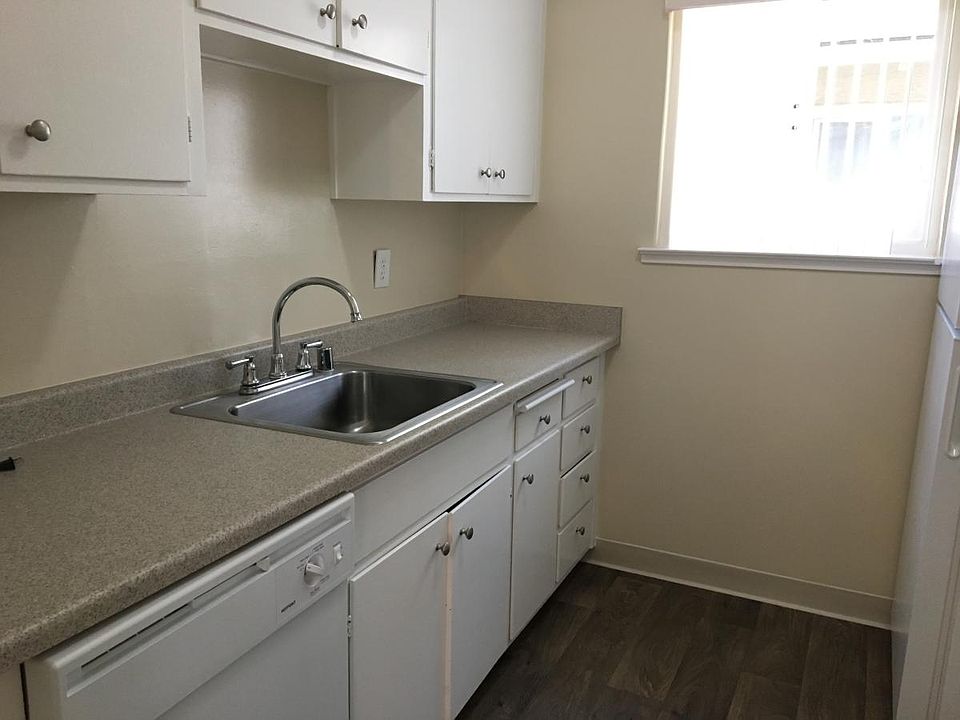 1st image of 465 Garwood Way APT D