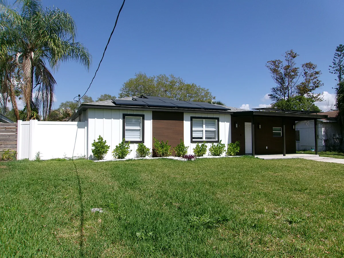 Building Photo - 3405 W Rogers Ave