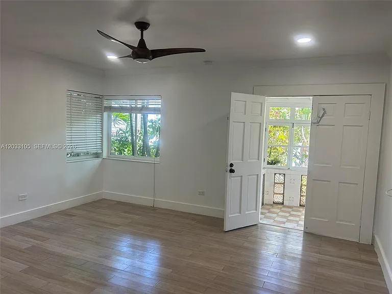 8200 Byron Ave #3 — Photo 9