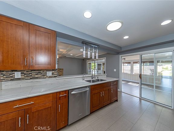 5th image of 4661 Woodhaven Dr