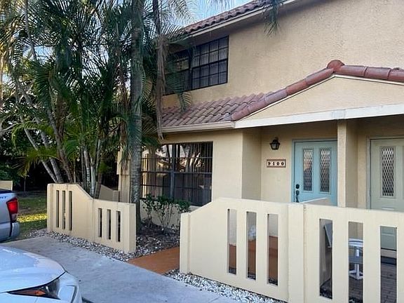 3rd image of 9400 NW 39th St