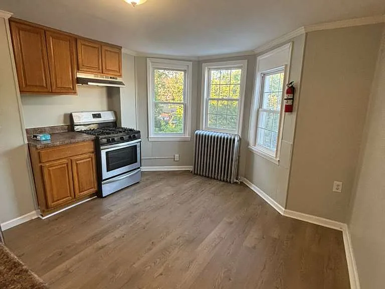 252 Bellevue Ave #2 — Photo 3