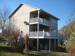 17 Fairview Dr, Okanogan, WA 98840