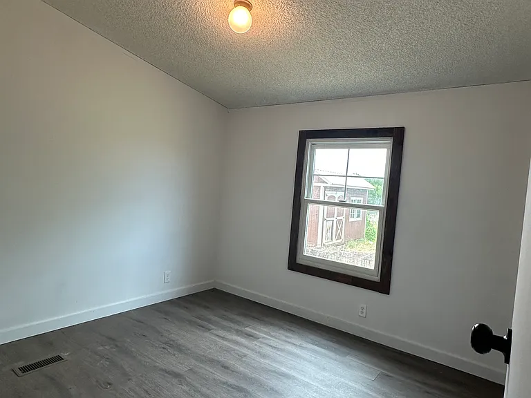 190 County Road 203 #2 — Photo 2