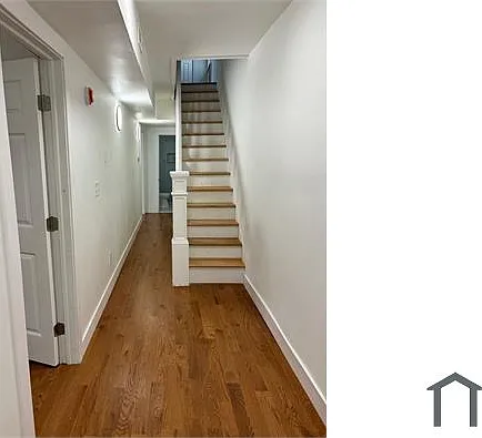 5208 Dix St NE — Photo 9