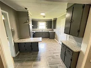 3 bed, 2.0 bath, 1691 sqft, $1,400 — Photo 3