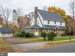 56 Woodland Dr, Lansdale, PA
