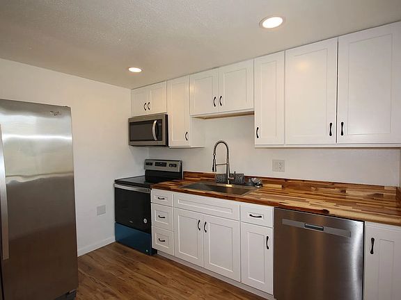 3rd image of 4703 101st St SW