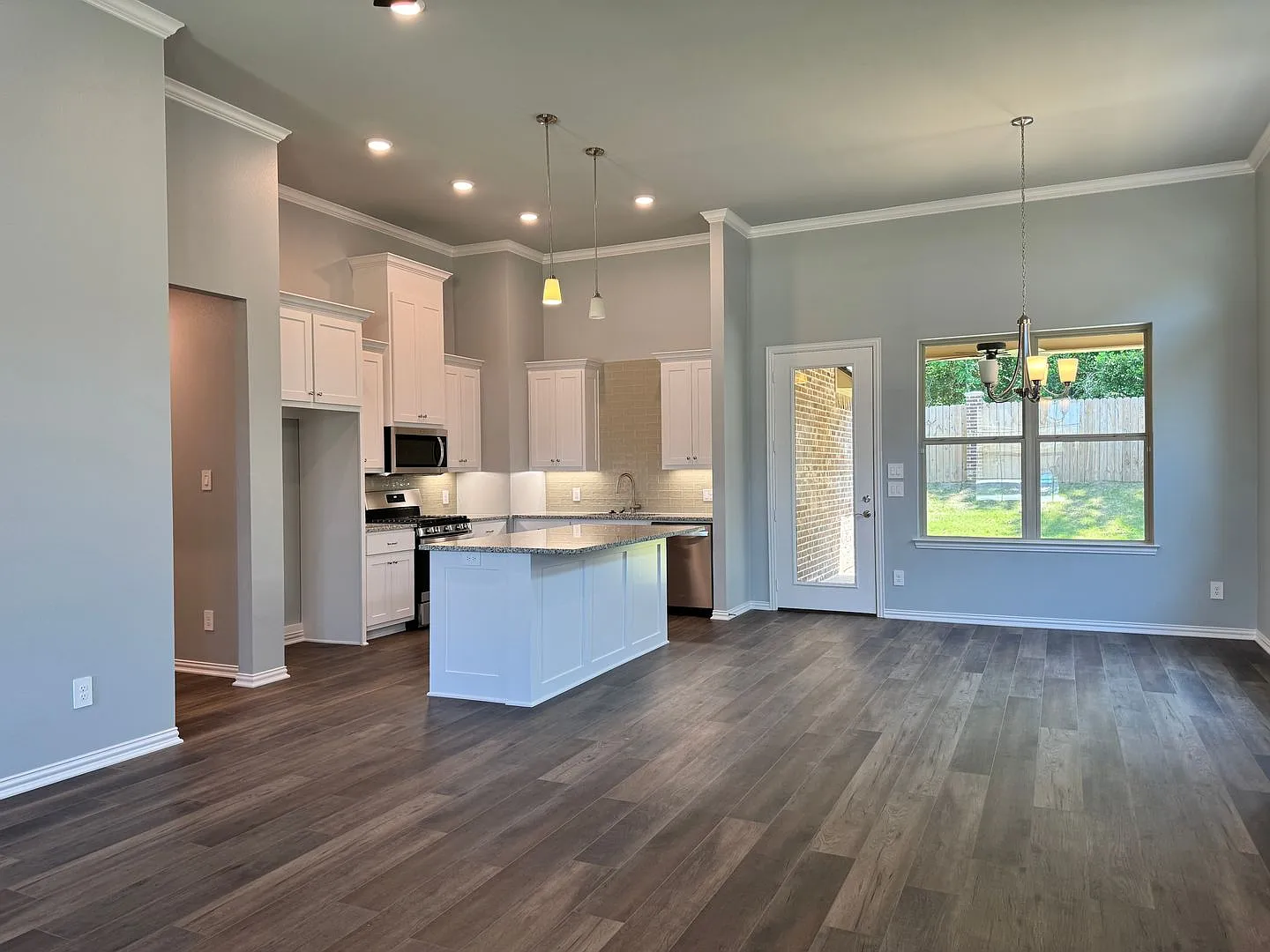448 Preston Ridge — Photo 3