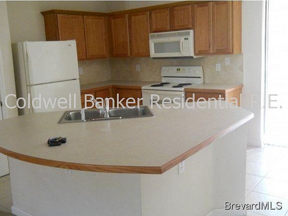 3rd image of 406 Breckenridge Cir SE