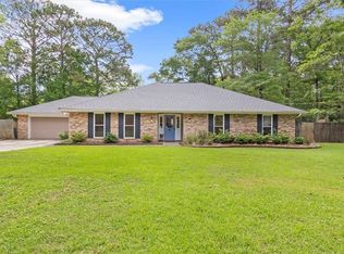 17 S Division Dr, Covington, LA 70433