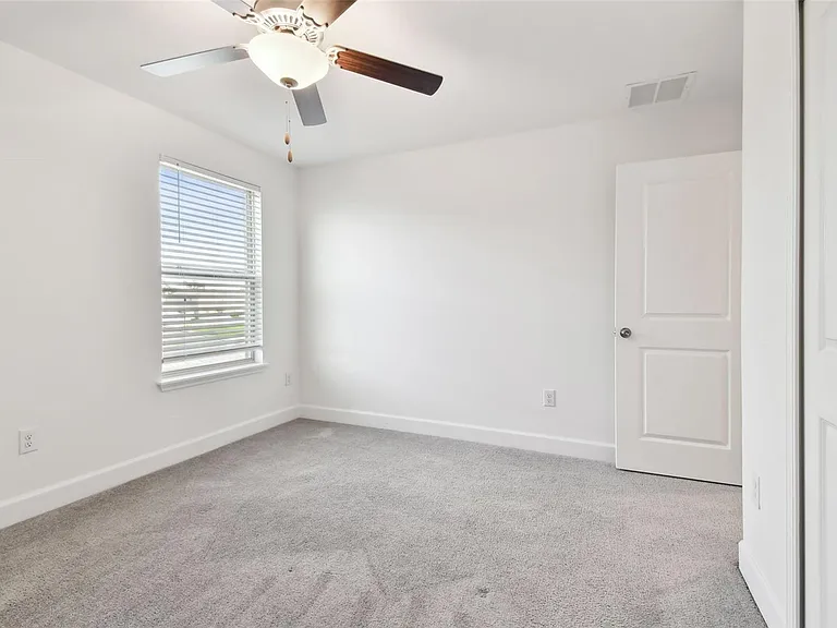 5507 Rainwood Meadows Dr — Photo 45