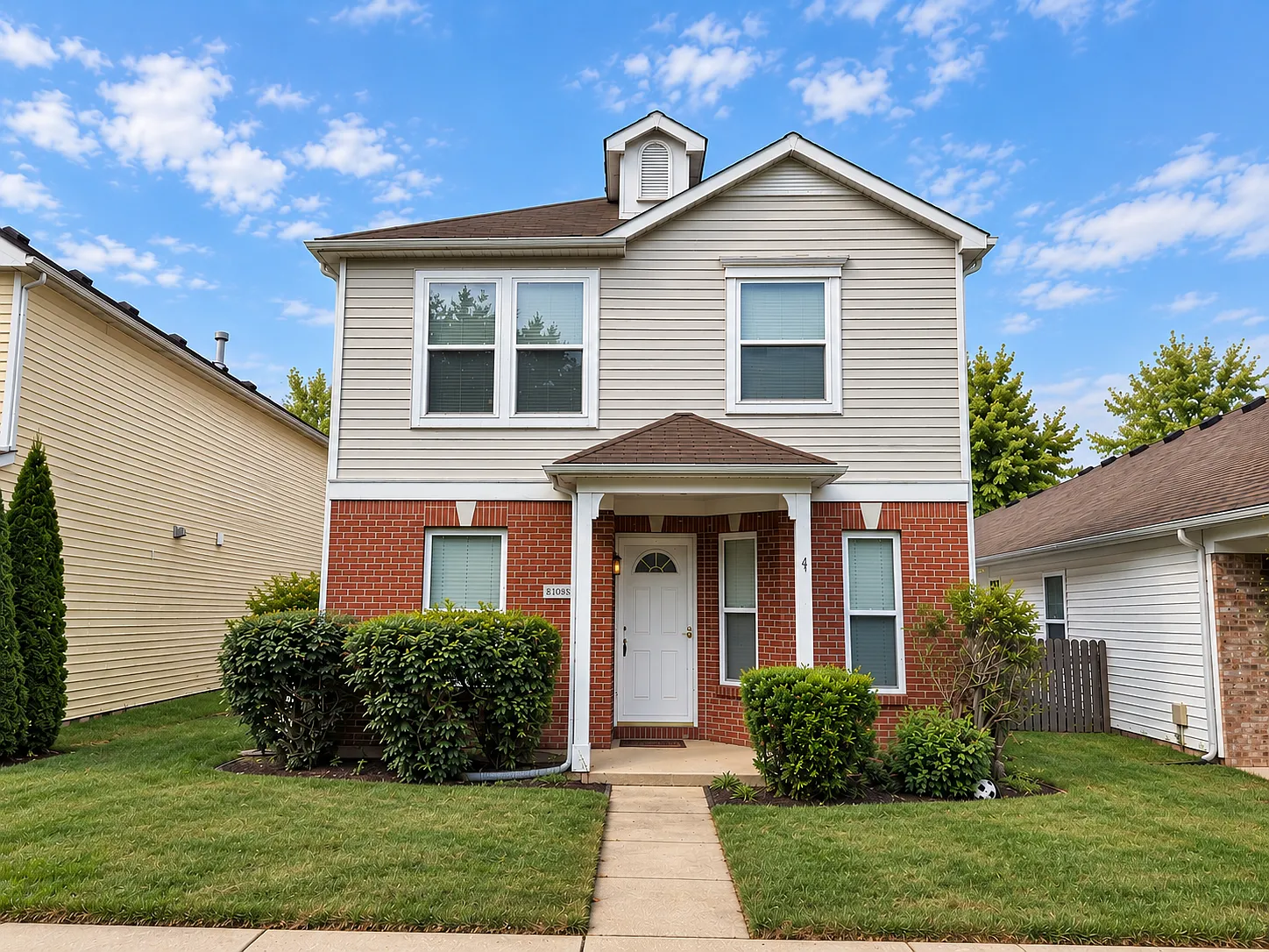 4 bed, 2128 sqft, $2,125 — Photo 1