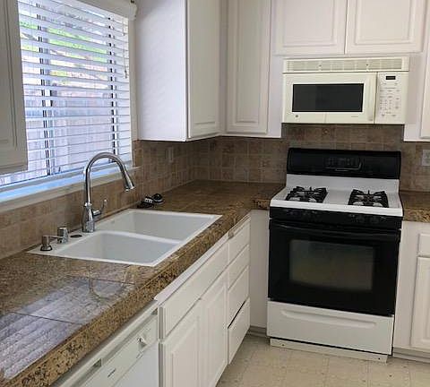 2nd image of 2524 Mandan Ct
