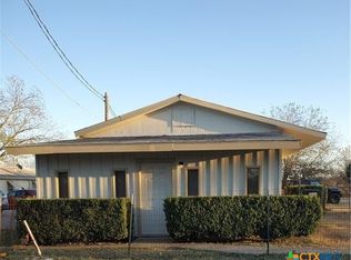 100 Quail Run Rd #1, Martindale, TX 78655