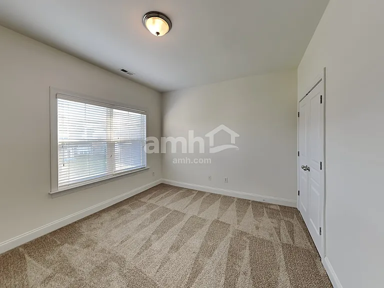3041 Scottcrest Way — Photo 15